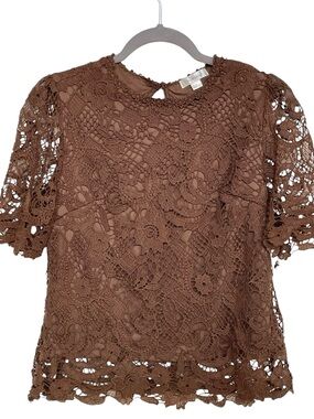Ivy & Sage Brown Crochet Lace Short Sleeve Blouse